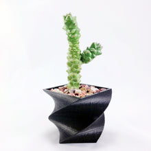 SET OF 4 - 3D Printed geometric mini plant pots - Modern edgy decor - great for cacti and succulents, or as a flower pot. Gift idea!