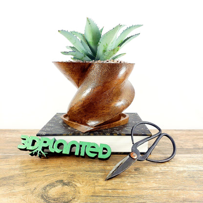 Modern 3D Printed Wood Heart Twist Plant Pot with Saucer - Ideal for Cacti, Succulents, or Flowers - Gift Idea