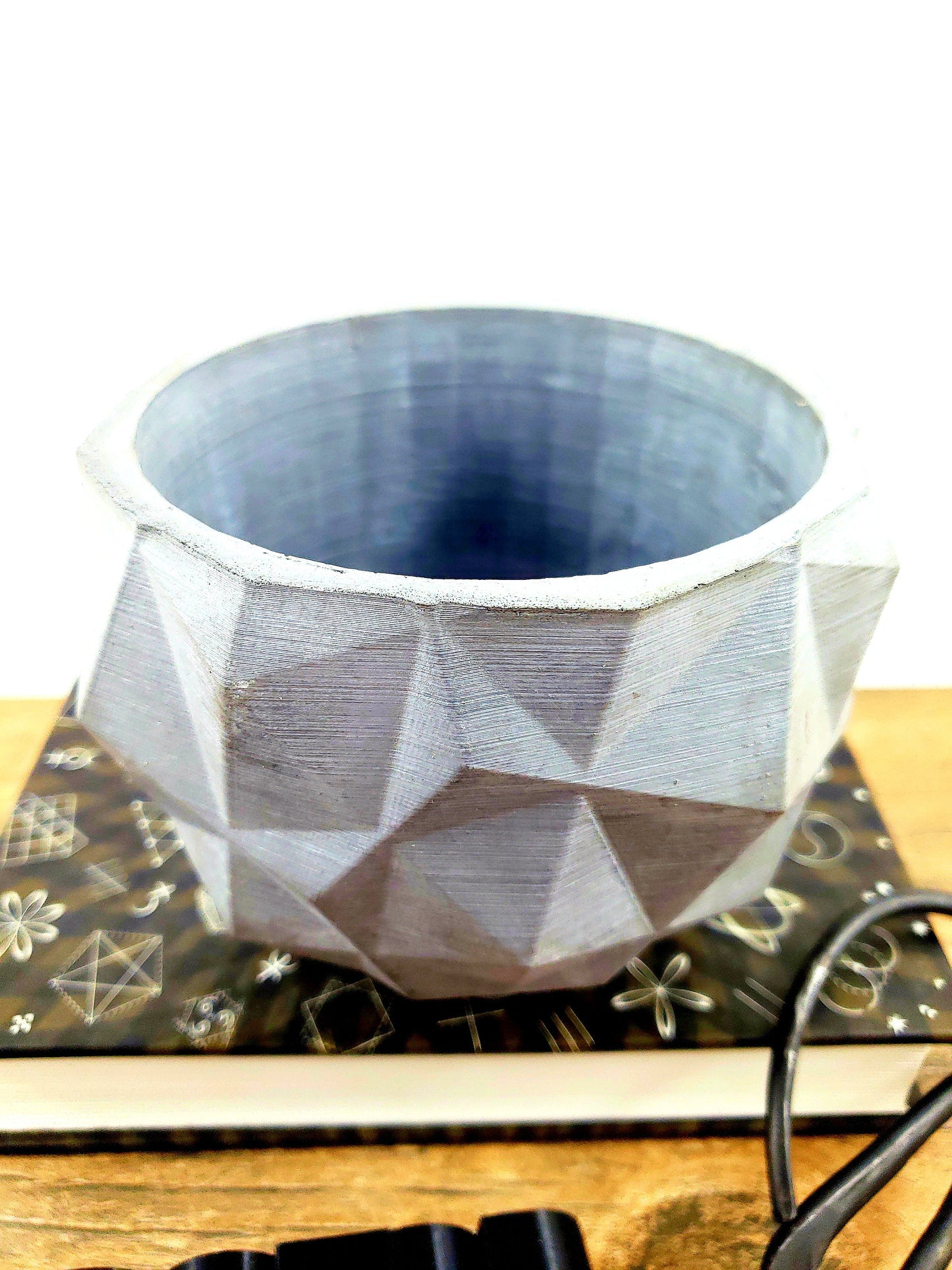 Concrete Planter Triangles Small Geometric - Indoor/Outdoor Plant Pot