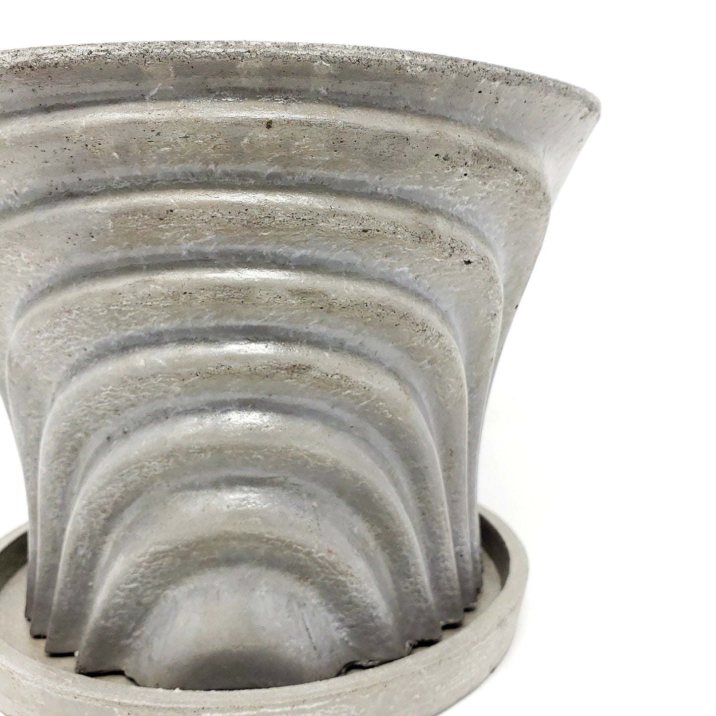 Concrete Planter Large Waves - Indoor/Outdoor Plant Pot