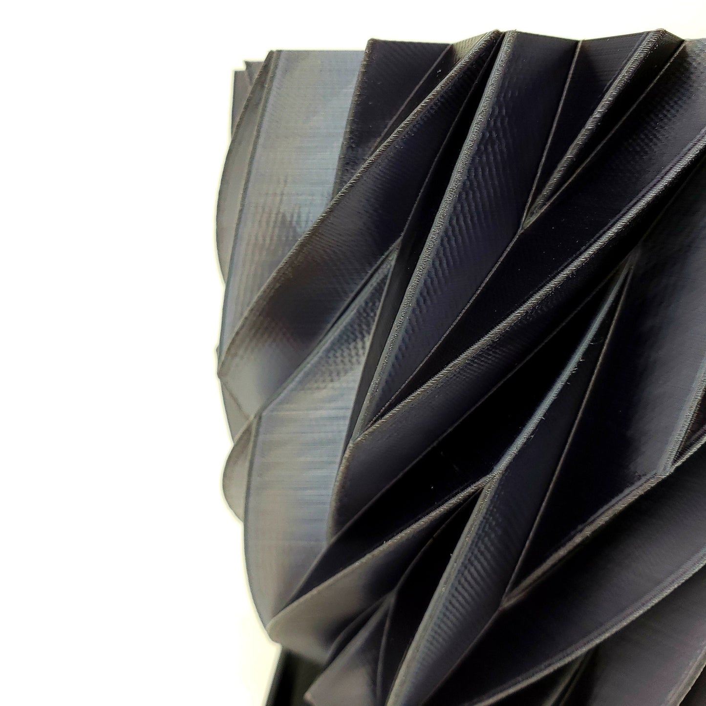 3D Printed Geometric Plant Pot Black - Modern stylish planter decor - great for cacti, succulents, houseplants or as a flower pot!